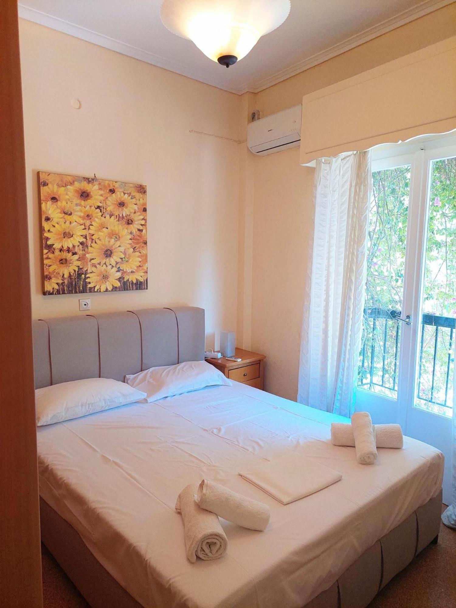 Cozy Apartment In Acropolis With Roof Garden เอเธนส์ ภายนอก รูปภาพ