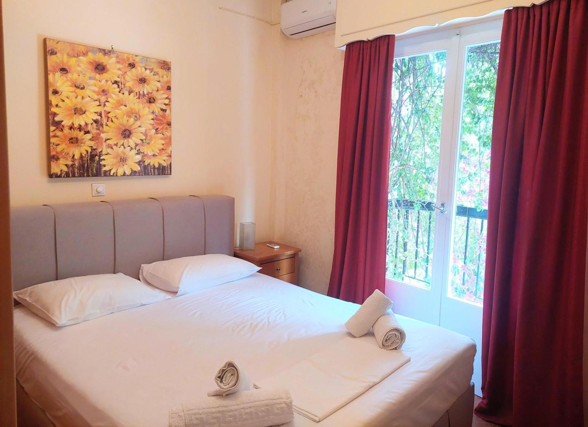 Cozy Apartment In Acropolis With Roof Garden เอเธนส์ ภายนอก รูปภาพ