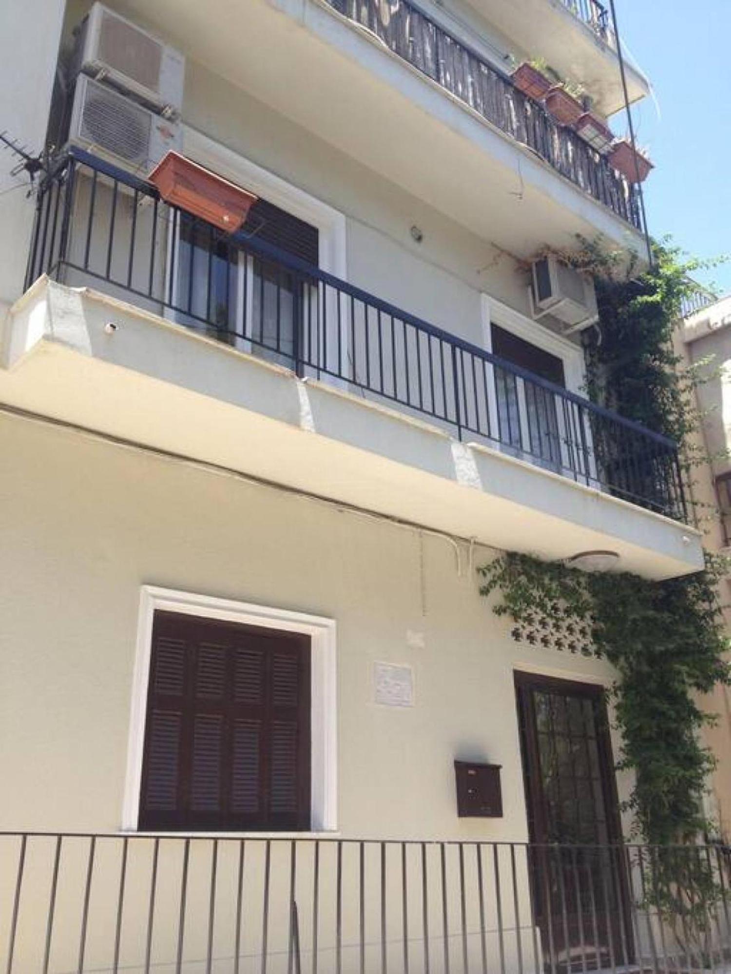 Cozy Apartment In Acropolis With Roof Garden เอเธนส์ ภายนอก รูปภาพ