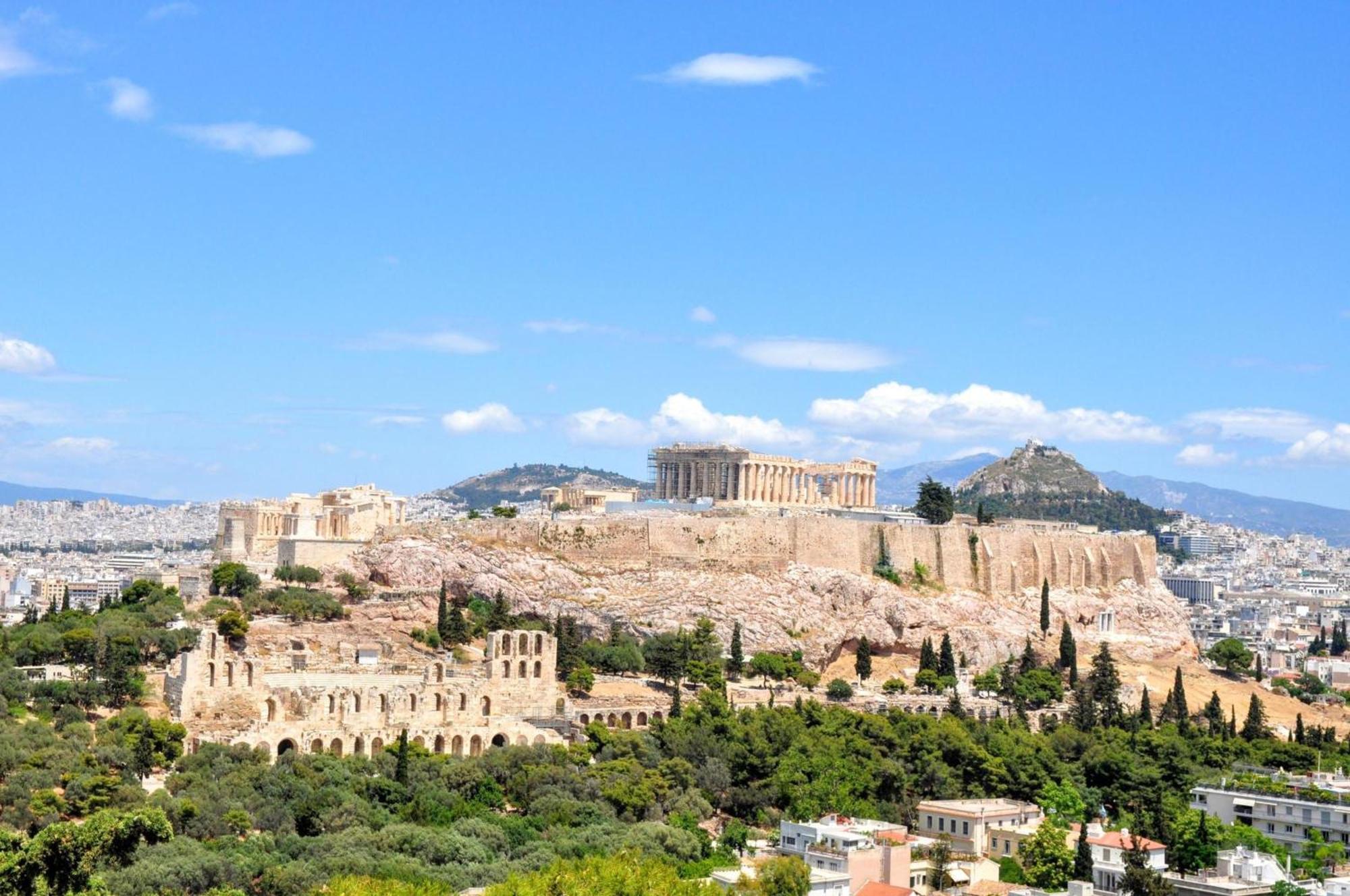 Cozy Apartment In Acropolis With Roof Garden เอเธนส์ ภายนอก รูปภาพ